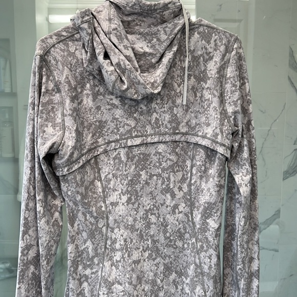 Lululemon Define Jacket size 10 - Picture 3 of 3